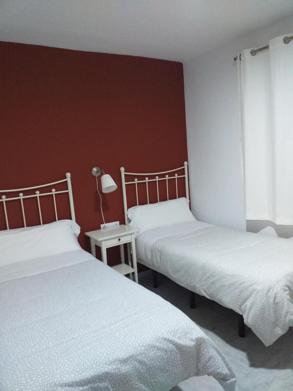 Hostal Monteluna Rociana Exterior photo